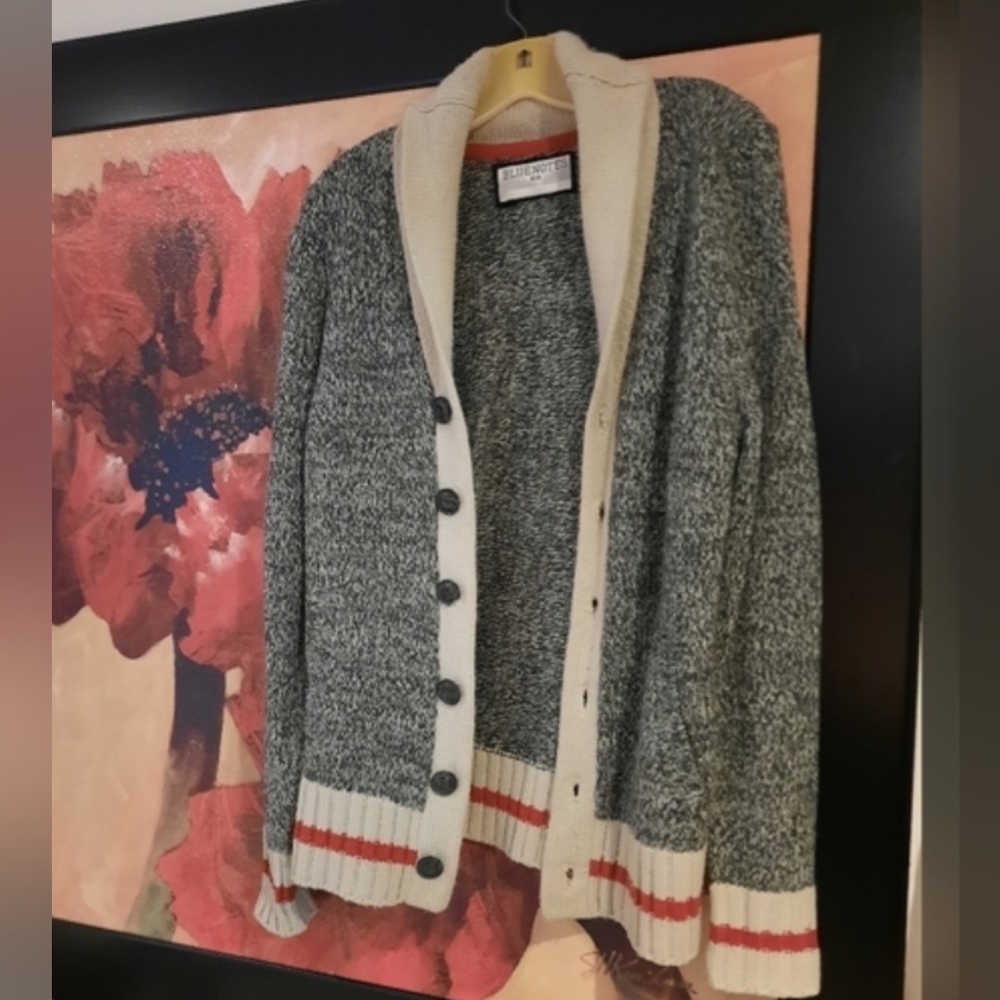 WOMEN'S GORGEOUSLY SEXY SCHOOL GIRL CARDIGAN SWEATER SIZE MEDIUM